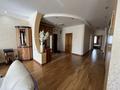 3-бөлмелі пәтер · 150 м² · 4/10 қабат, Самал-2 ш/а. 16, бағасы: 600 000 ₸ в Алматы, Медеуский р-н