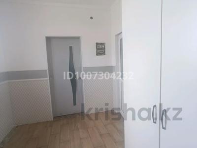 Отдельный дом · 4 комнаты · 240 м² · 14 сот., Тажибаева 10 — Магазин, школа, садик за 26 млн 〒 в Кызылжар