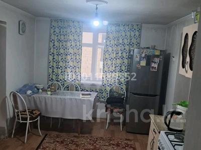 Отдельный дом · 4 комнаты · 60 м² · 6 сот., Посёлок Левый Восточный 1196 — 45-я школа за 13 млн ₸ в Семее