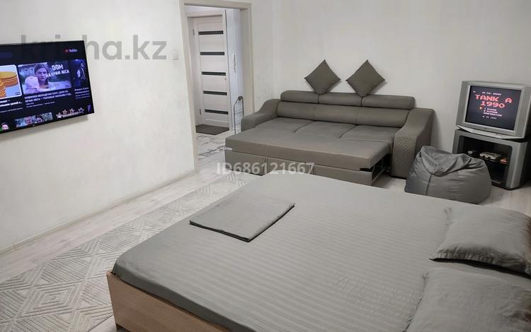 1-комнатная квартира · 40 м² · 1/5 этаж, мкр Астана 6 — Абулхаир хана за 12 000 ₸ в Уральске — фото 42