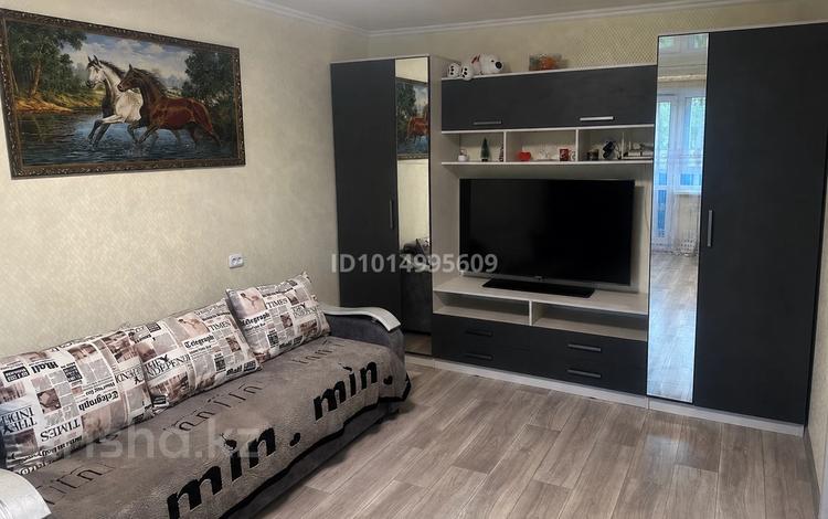 2-бөлмелі пәтер · 45.2 м² · 5/5 қабат, Жаңа қала ш/а., Нуркена Абдирова 22/2 — улица Ерубаева,улица Гоголя,Бухар-Жырау,торговый дом Азат,банка бар,Гимназия 93,супермаркет Аян, бағасы: 3 000 ₸ в Караганде, Казыбек би р-н — фото 2