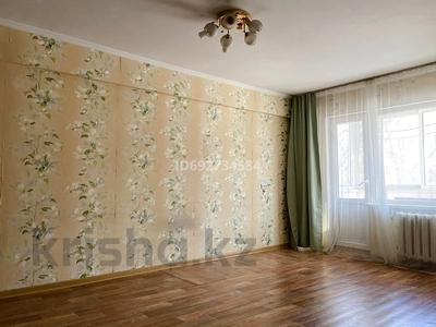 2-комнатная квартира, 46 м², 2/5 этаж, Бурова 39 за 14.5 млн 〒 в Усть-Каменогорске