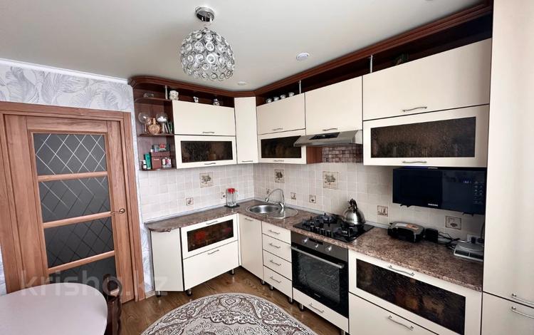 2-бөлмелі пәтер · 52.5 м² · 9/9 қабат, 9-й Микрорайон 15, бағасы: 23.5 млн ₸ в Костанае — фото 2