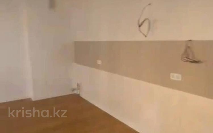 2-бөлмелі пәтер · 65 м² · 6/9 қабат, Омарова 46, бағасы: 36.5 млн ₸ в Алматы, Алатауский р-н — фото 2