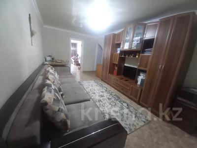 2-комнатная квартира · 47 м² · 2/5 этаж, Майкудук, 2 квартал 24 за 11.8 млн ₸ в Караганде, Алихана Бокейханова р-н