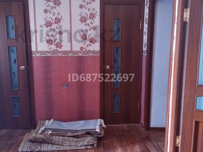 3-комнатная квартира · 58 м² · 4/5 этаж, Бульвар Абая 53 — Районная больница, Налоговая, Рестораны, Школа гимназия, Садик 5 за 18 млн ₸ в 