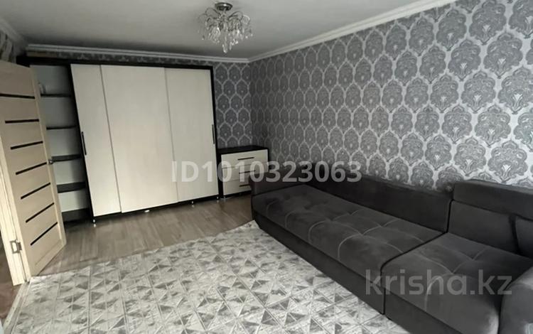 1-бөлмелі пәтер · 37 м² · 3/5 қабат, мкр Новый Город, Назарбаева 53/1, бағасы: 15 млн ₸ в Караганде, Казыбек би р-н — фото 2