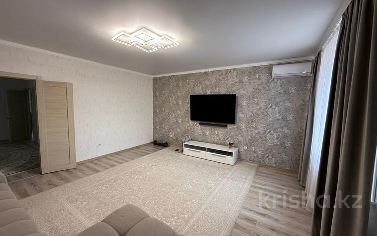 3-комнатная квартира · 108.4 м² · 6/7 этаж, Нурсултана Назарбаева 223 за 40 млн 〒 в Костанае — фото 2