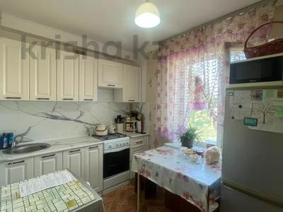 2-комнатная квартира · 38 м² · 5/5 этаж, мкр 8, братьев жубановых за 11.5 млн ₸ в Актобе