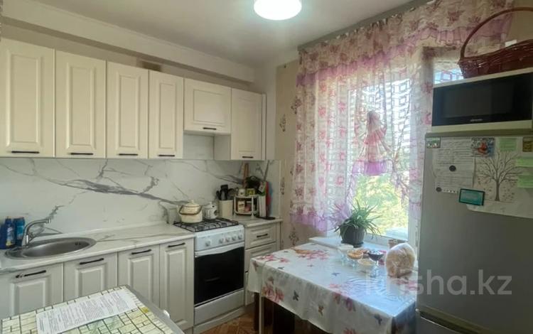2-комнатная квартира · 38 м² · 5/5 этаж, мкр 8, братьев жубановых за 11.5 млн ₸ в Актобе — фото 2