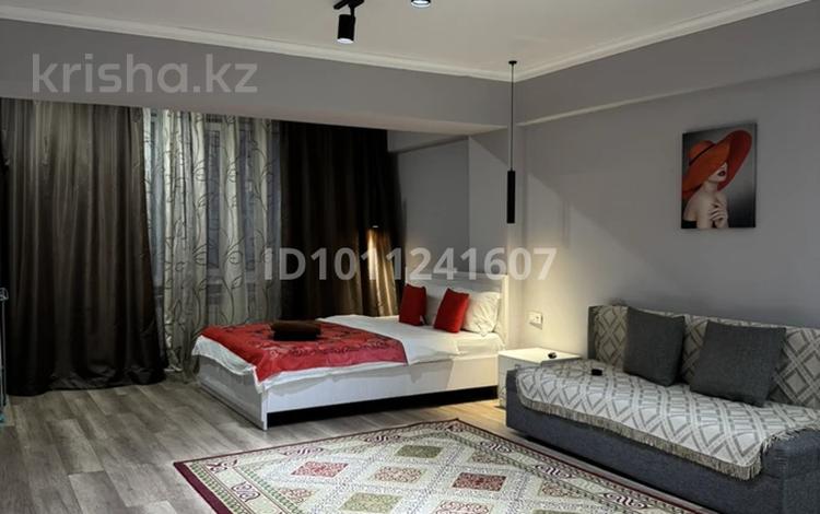 1-бөлмелі пәтер · 56 м² · 3/12 қабат, Тулебаева 49/1 — Гоголя, бағасы: 3 500 ₸ в Алматы, Медеуский р-н — фото 2