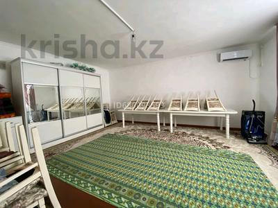 Магазины и бутики · 200 м² за 200 000 ₸ в 