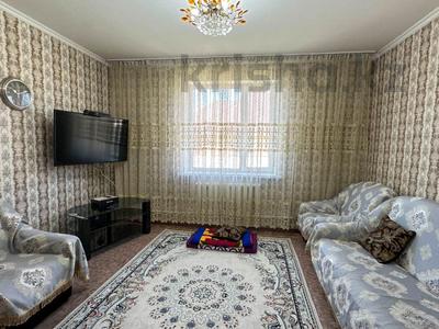 Отдельный дом · 4 комнаты · 110 м² · 10 сот., Центр 17 за 36 млн 〒 в Талдыкоргане