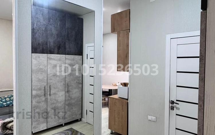 1-комнатная квартира · 48 м² · 1/3 этаж, мкр Кунгей 8 — Қазыбек би мешіті за 180 000 ₸ в Караганде, Казыбек би р-н — фото 2