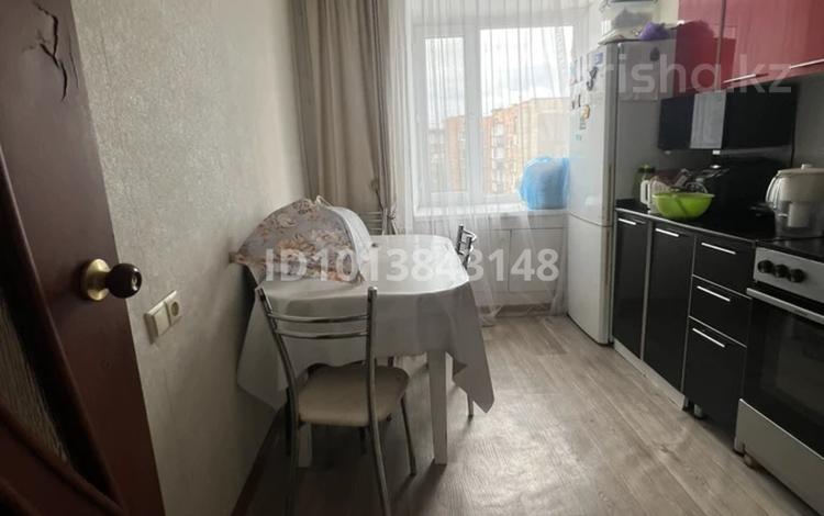 3-комнатная квартира · 63 м² · 4/9 этаж, Майкудук, Мкр Восток-2 5 за 19 млн ₸ в Караганде, Алихана Бокейханова р-н — фото 2