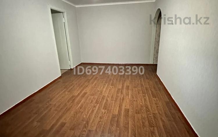 2-комнатная квартира · 44.3 м² · 2/5 этаж, Микр Самал 2 — Квартира, находящаяся в 7 мкр (мкр Самал). за 15 млн ₸ в Таразе — фото 2