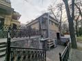 Свободное назначение, офисы, магазины и бутики, склады, общепит, салоны красоты, фитнес и спорт, медцентры и аптеки, образование, развлечения, конференц-залы, кабинеты и рабочие места, студии · 200 м² за 3.5 млн ₸ в Алматы, Медеуский р-н — фото 6