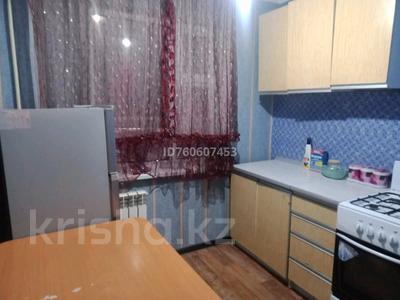 1-комнатная квартира · 32 м² · 1/5 этаж, 2 микрорайон 1 за 110 000 〒 в Талдыкоргане, мкр Жетысу