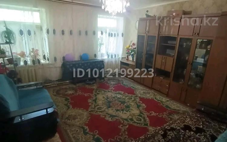 3-комнатная квартира · 64.8 м² · 1/2 этаж, Айтеке-би 39 — Береке банк за 160 000 ₸ в Хромтау — фото 3