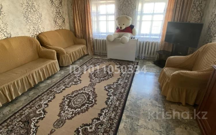 Отдельный дом · 4 комнаты · 100 м² · 10 сот., Володарского 52 за 8.5 млн 〒 в Караганде — фото 2