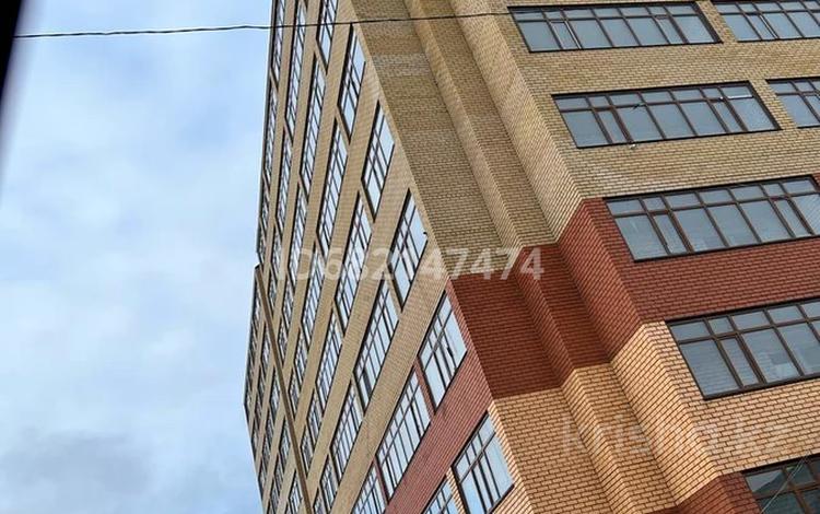3-комнатная квартира, 84 м², 4/9 этаж, Достоевского 74 а — Достоевского за 32 млн 〒 в Семее — фото 2