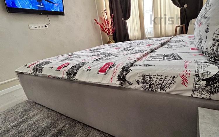1-комнатная квартира · 40 м² · 12/12 этаж, Пр.Тайманова 48 — Площадь Махамбета за 16 000 〒 в Атырау — фото 68