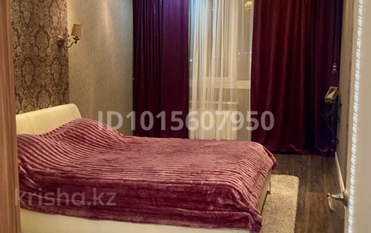 2-бөлмелі пәтер · 80 м², Алтын орда ш/а., Пр. Алии Молдагуловой 58 — Район Гипермаркет Дина, ГАИ, бағасы: 300 000 ₸ в Актобе, мкр. Алтын орда — фото 2