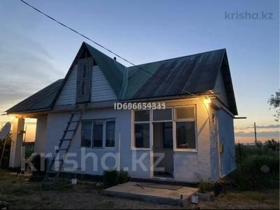 Отдельный дом · 2 комнаты · 47 м² · 6 сот., Баймен 586 — Сейфуллина за 12.5 млн 〒 в Тонкерисе