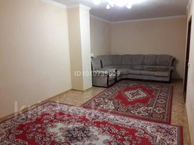 2-бөлмелі пәтер · 70 м² · 4/9 қабат, мкр 12 — Аль-фараби, бағасы: 150 000 〒 в Актобе