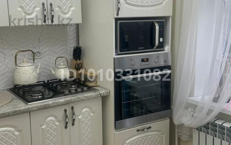 1-комнатная квартира · 34 м² · 1/5 этаж, мкр 8 — Братьев жубанова за 14.5 млн 〒 в Актобе — фото 2