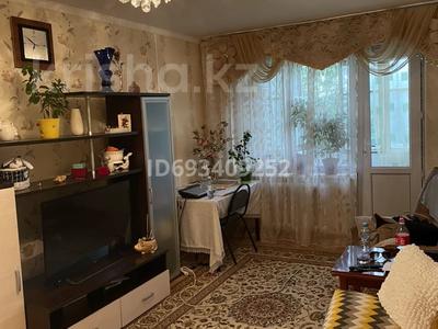 3-бөлмелі пәтер, 59 м², 3/5 қабат ай сайын, мкр Центральный 9, бағасы: 150 000 〒 в Атырау, мкр Центральный