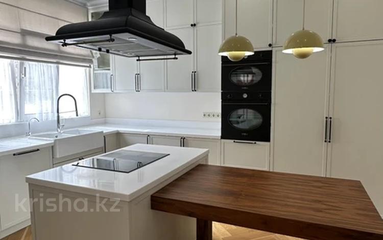 4-бөлмелі пәтер · 130 м² · 1 қабат, Абубакир Тыныбаев 7 — Анатолий Храпатый, бағасы: 150 млн 〒 в Астане, Алматы р-н — фото 2