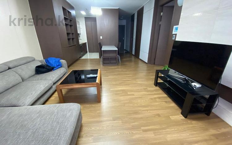 5-комнатная квартира, 205 м², 6/20 этаж помесячно, Кошкарбаева 8 за 900 000 〒 в Астане — фото 2