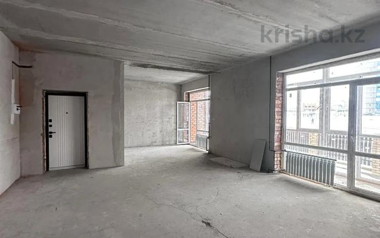 3-комнатная квартира, 105 м², 5/5 этаж, Увалиева 9 за 41 млн 〒 в Усть-Каменогорске — фото 2