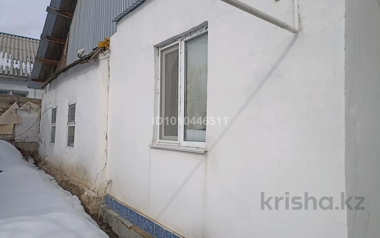 Жеке үй · 3 бөлме · 60 м² · 4 жүзд., Новый переулок 13 — Токая и 8 марта, бағасы: 8 млн ₸ в Уральске — фото 2