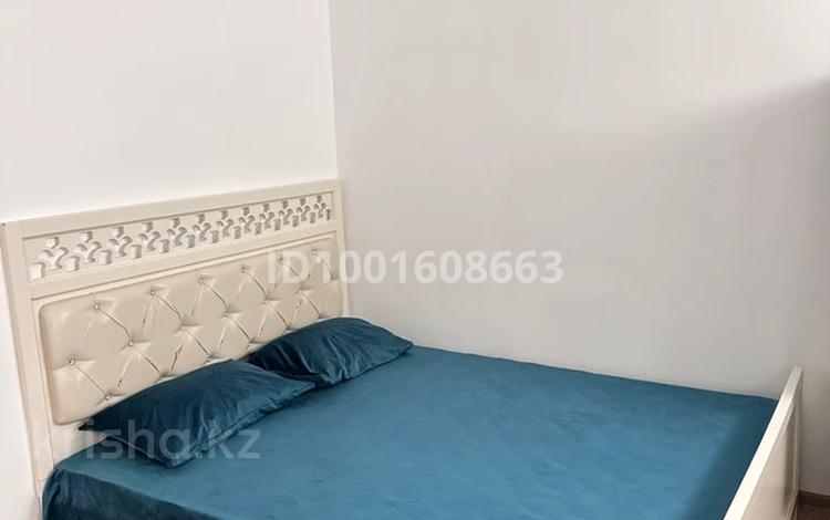 1-бөлмелі пәтер · 50 м² · 1/5 қабат, Бокенбай Батыр 157 — Аэрапорт- Юнисити- Теннисный корд, бағасы: 10 000 ₸ в Актобе, мкр Авиатор — фото 2