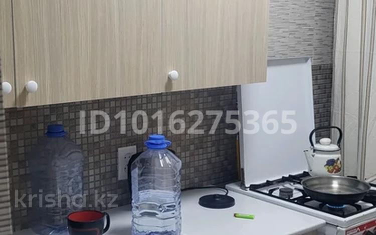 2-комнатная квартира · 46 м² · 1/5 этаж, мкр Юго-Восток, Университетская 23 за 180 000 ₸ в Караганде, Казыбек би р-н — фото 2