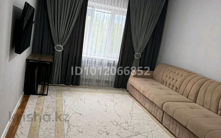 2-комнатная квартира · 56 м² · 4/5 этаж, Мкр. Алатау 5 за 17.5 млн ₸ в Таразе — фото 2