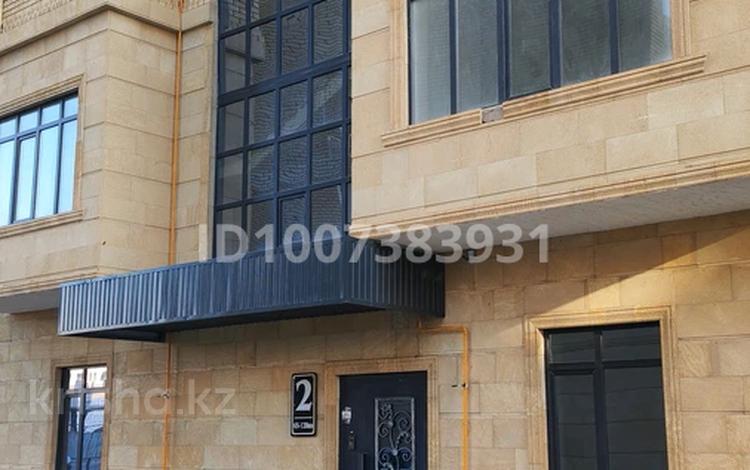 3-бөлмелі пәтер · 94.8 м² · 4/10 қабат, мкр Центральный, Абая 26/5 — Канцева-Абая, бағасы: 35 млн ₸ в Атырау — фото 2