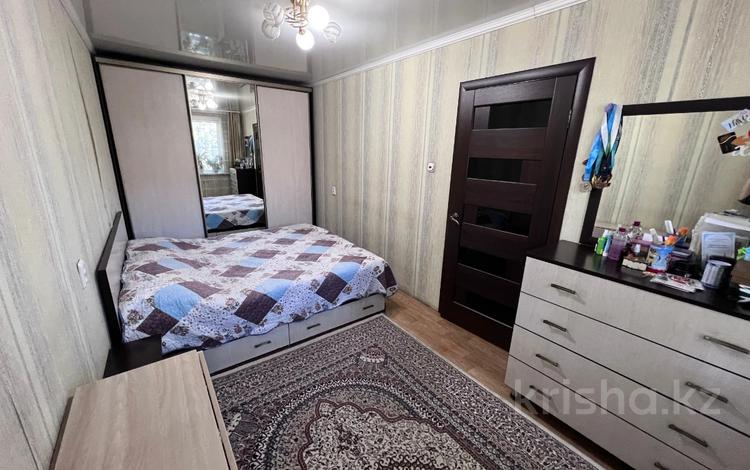 2-комнатная квартира, 42.8 м², 1/5 этаж, 20квартал 3 за ~ 16 млн 〒 в Семее — фото 2