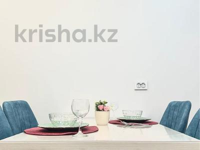 Аренда квартир посуточно в Алматы: 1-комнатная квартира · 40 м² · 5/10 этаж, Шевченко 96 — Шевченко Сейфулина Абая за 22 000 〒 1-комнатная квартира · 40 м² · 5/10 этаж, Шевченко 96 — Шевченко Сейфулина Абая за 22 000 〒 в Алматы, Алмалинский р-н