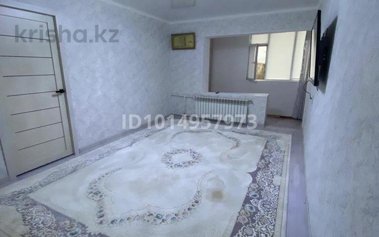 3-комнатная квартира · 56.9 м² · 4/4 этаж, Шұғыла 1 — 2 микрорайон 1 дом за 9 млн ₸ в Жанаозен — фото 2