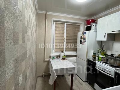 2-комнатная квартира · 48 м² · 1/5 этаж, Майкудук, 16й микрорайон 17 за 12 млн ₸ в Караганде, Алихана Бокейханова р-н