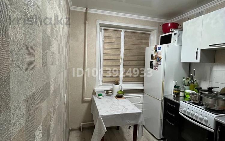 2-комнатная квартира · 48 м² · 1/5 этаж, Майкудук, 16й микрорайон 17 за 12 млн ₸ в Караганде, Алихана Бокейханова р-н — фото 2