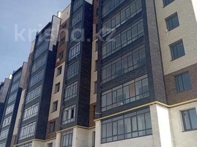 2-бөлмелі пәтер · 64 м² · 2/9 қабат, Базарбая Жуманиязова 120, бағасы: 19.5 млн ₸ в Уральске