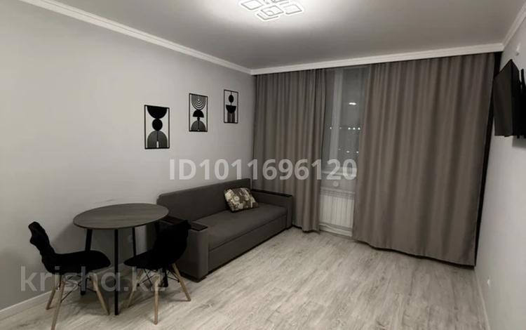 1-комнатная квартира · 39 м² · 8/12 этаж, Шамши Калдаяков 61 за 220 000 ₸ в Астане, Алматы р-н — фото 2
