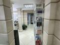 Действующий салон красоты · 150 м², бағасы: 60 млн ₸ в Атырау, мкр Авангард-3 — фото 32
