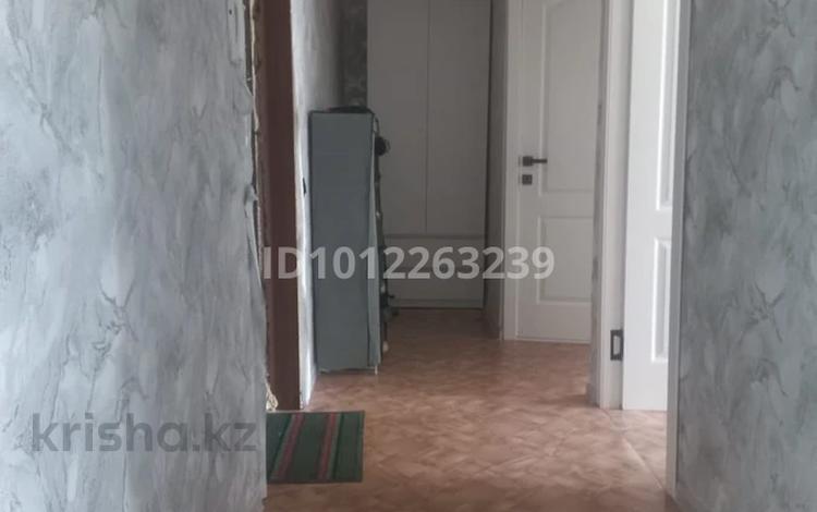 2-бөлмелі пәтер · 43 м² · 1/5 қабат, ул. Сатыбалдина 23, бағасы: 200 000 ₸ в Караганде — фото 2