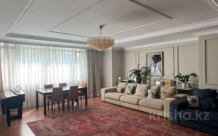 5-комнатная квартира · 245 м² · 3 этаж, Кошкарбаева 8 за 210 млн ₸ в Астане, Сарайшык р-н — фото 2