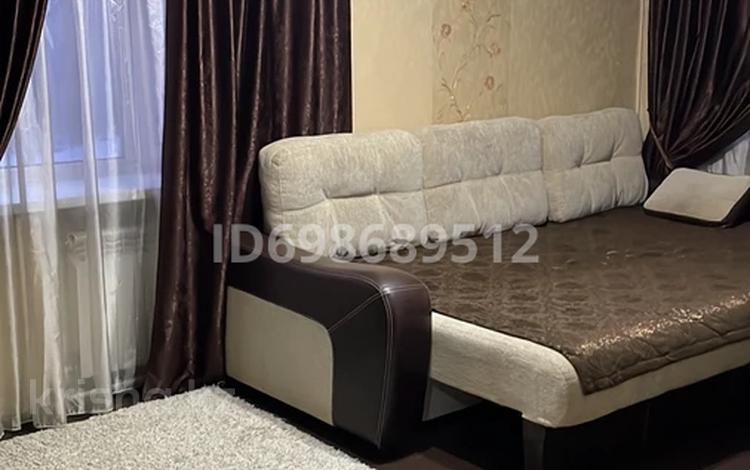 1-комнатная квартира · 40 м² · 4 этаж, мкр Новый Город, Ермекова за 9 000 ₸ в Караганде, Казыбек би р-н — фото 2